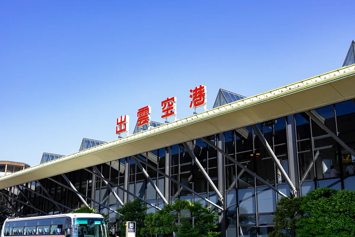 出雲空港へのアクセスは？バスやタクシーの料金、レンタカー情報もご紹介