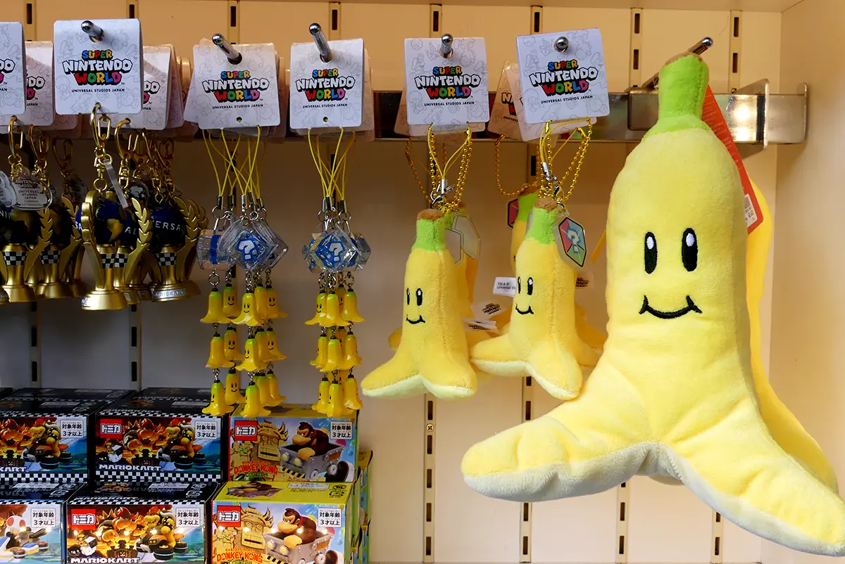 おすすめの限定グッズ ペンケース、マスコットキーチェーン、ストラップ