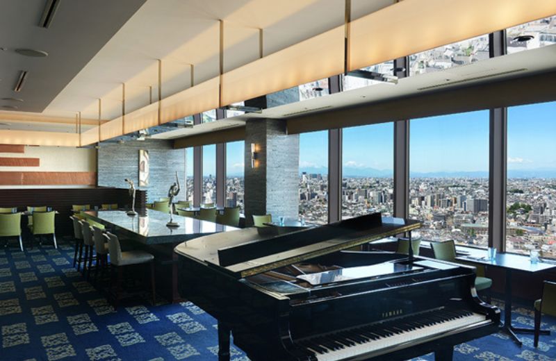 ダイニング＆バー　オーヴェスト 店内