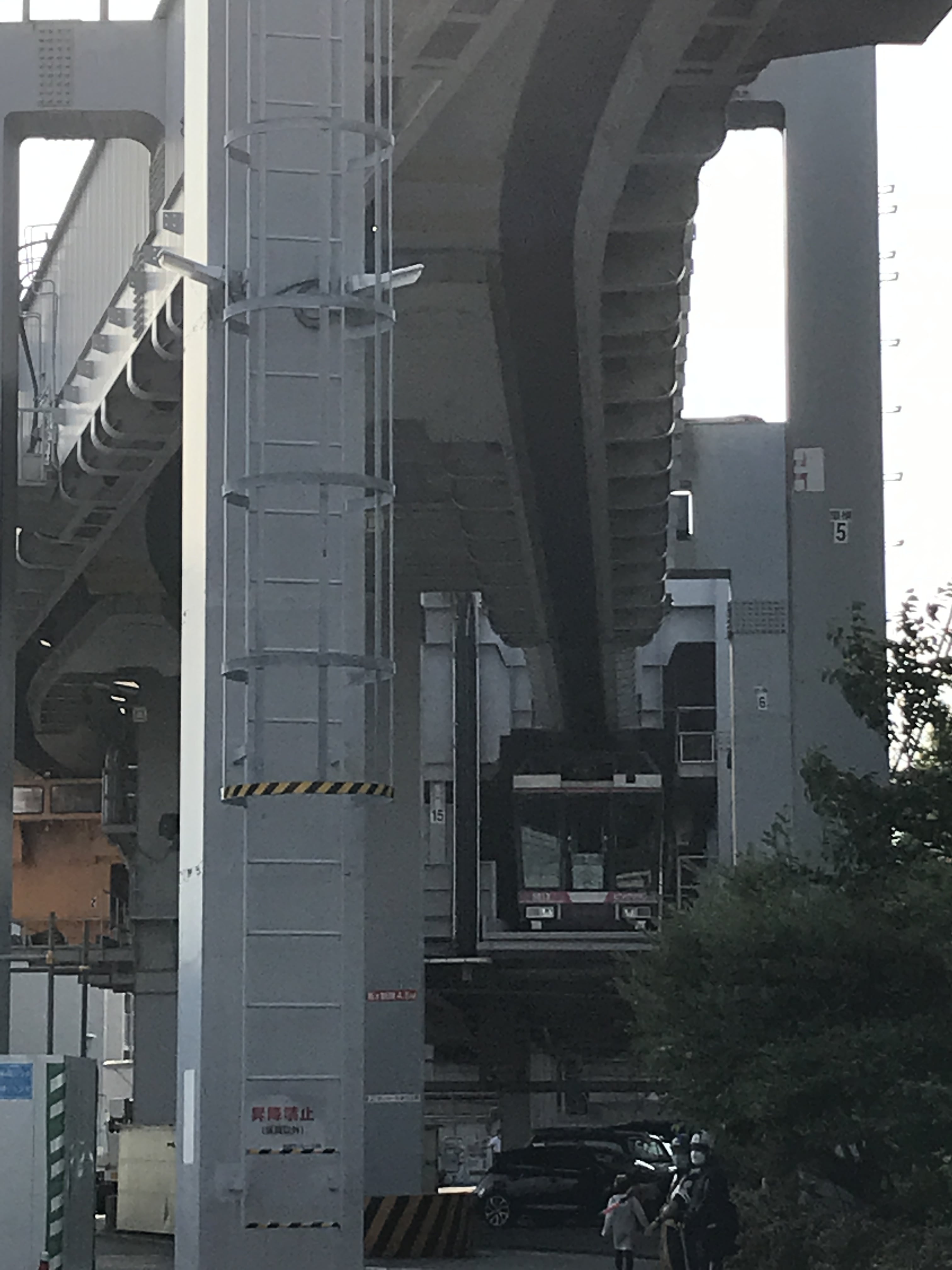 深沢車両基地　ⓒ湘南モノレール株式会社
