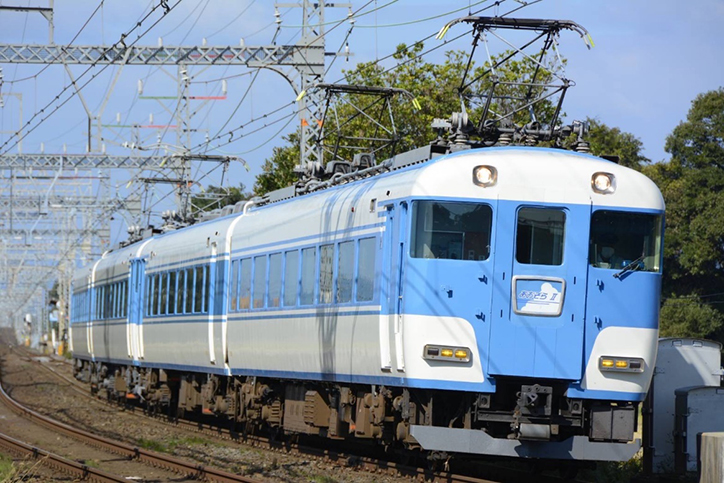 青い近鉄特急「15200系　あおぞらⅡ」　ⓒ近畿日本鉄道