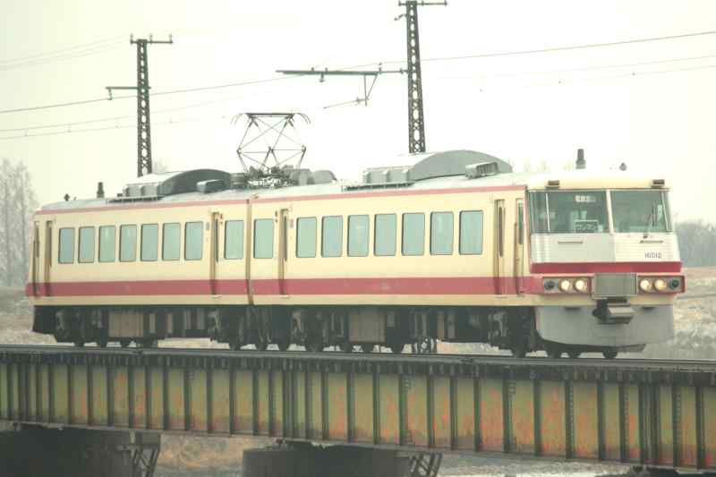 現役で走っている富山地方鉄道 16010形 16011+16012 ⓒ富山地方鉄道株式会社