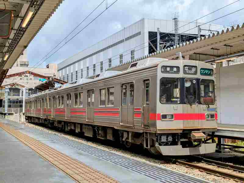 富山地方鉄道17480形（旧東急電鉄 8590系）