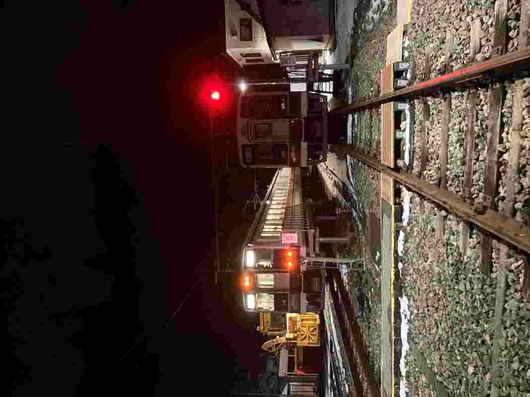 貴重な6050型　夜の2並び撮影タイム（2編成共に車内灯点灯予定）