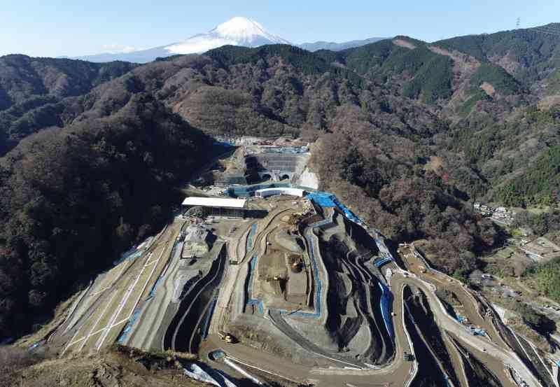 山北スマートインターチェンジ　工事風景 2023年1月撮影（イメージ）ⓒ中日本高速道路株式会社