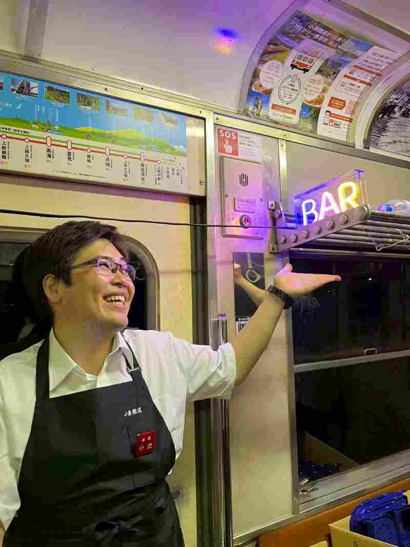 夜キハ　キハ200車内（イメージ）ⓒ小湊鐵道株式会社